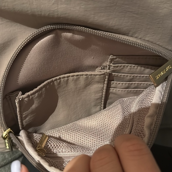 Isaac Mizrahi Viral Backpack - Picture 12 of 12